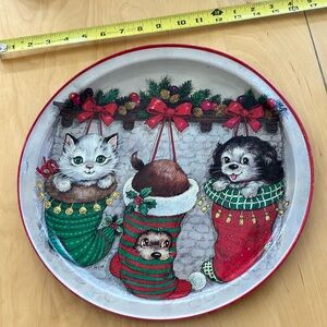 Vintage Collectible Tin Potpourri Press Cat & Dogs Holiday Serving Platter Tray.